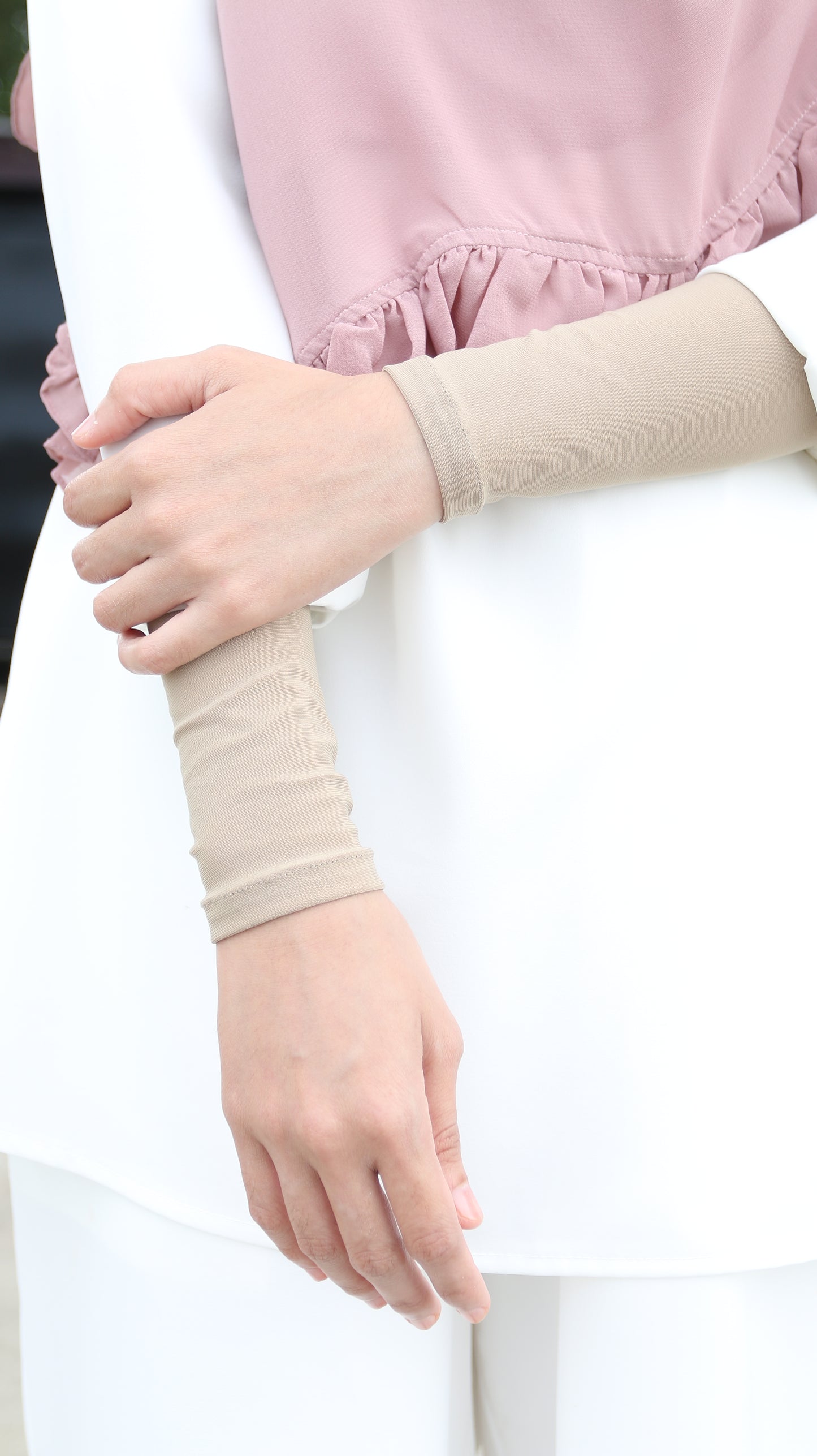 π Ara Handsocks